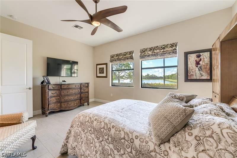 4 bedroom SingleFamilyResidence at 1940 Mustique St, Lamorada, Naples — photo 5
