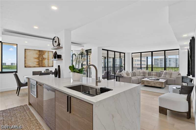 2 bedroom Condominium at 11 Bluebill Ave 606, Vanderbilt Surf Colony, Naples — photo 1