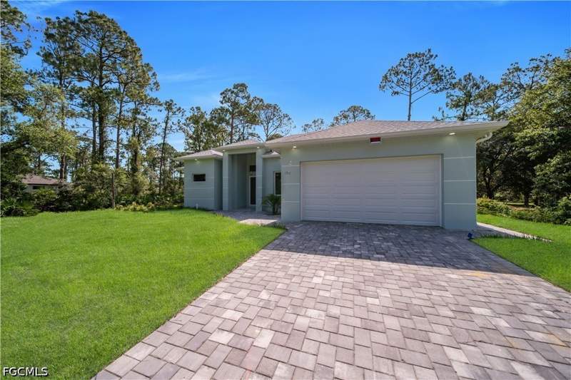 4 bedroom SingleFamilyResidence at 1912 Roosevelt Ave, Lehigh Acres, Lehigh Acres — photo 3