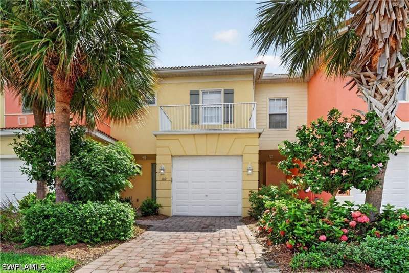2 bedroom Townhouse at 16026 Via Solera Cir 102, Sail Harbour, Fort Myers — photo 3