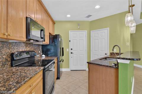 16026 Via Solera Cir 102, Fort Myers FL - photo 9 of 31