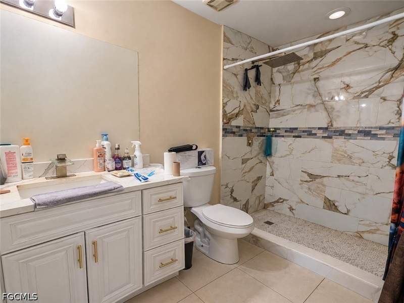 3 bedroom SingleFamilyResidence at 2702 37th St SW, Lehigh Acres, Lehigh Acres — photo 4