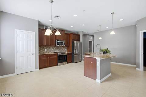 18265 Creekside Preserve Loop 202, Fort Myers FL - photo 12 of 33