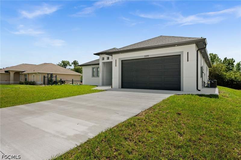 3 bedroom SingleFamilyResidence at 3319 30th St SW, Lehigh Acres, Lehigh Acres — photo 3
