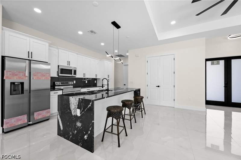 3 bedroom SingleFamilyResidence at 3319 30th St SW, Lehigh Acres, Lehigh Acres — photo 4