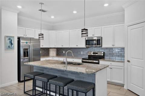 11550 Shady Palm Way, Fort Myers FL - photo 7 of 50