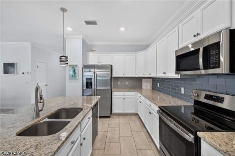 11550 Shady Palm Way, Fort Myers FL - photo 9 of 50