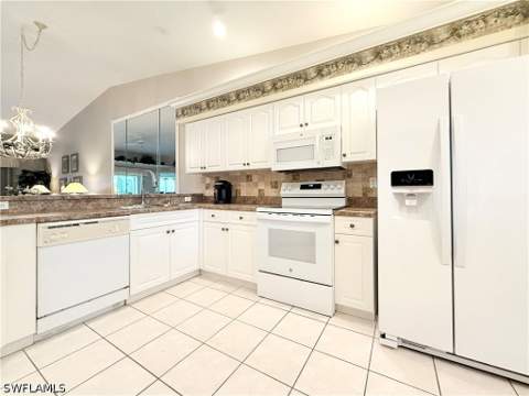 8580 Naples Heritage Dr 621, Naples FL - photo 6 of 44