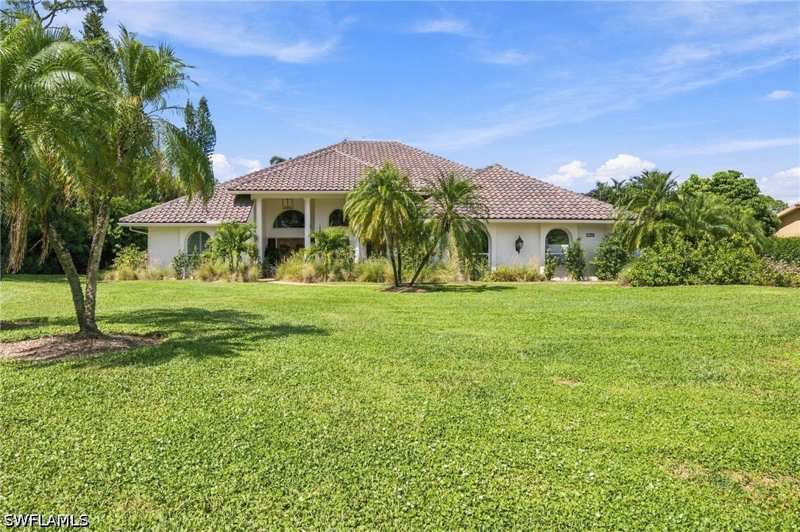 3 bedroom SingleFamilyResidence at 1936 Empress Ct, Imperial Golf Estates, Naples — photo 1