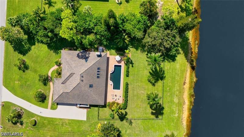 3 bedroom SingleFamilyResidence at 1936 Empress Ct, Imperial Golf Estates, Naples — photo 3