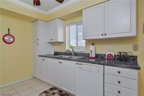 14831 Park Lake Dr Ph01, Fort Myers FL - photo 7 of 33