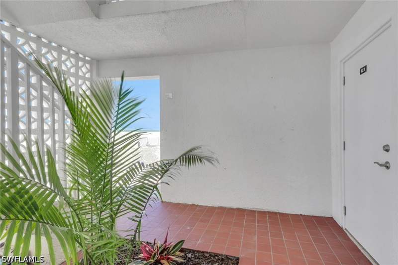 2 bedroom Condominium at 6500 Estero Blvd D123, Privateer Of Ft Myers Beach, Fort Myers Beach — photo 2