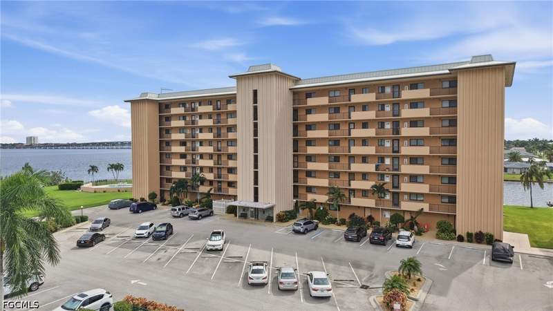 2 bedroom Condominium at 4280 SE 20th Pl 808, River Towers Condo, Cape Coral — photo 3