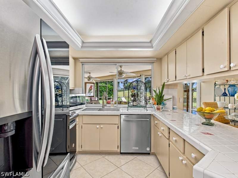 3 bedroom SingleFamilyResidence at 394 Bay Meadows Dr, Lely Golf Estates, Naples — photo 4