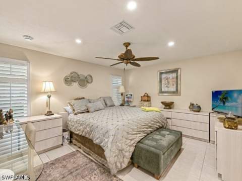 394 Bay Meadows Dr, Naples FL - photo 8 of 17
