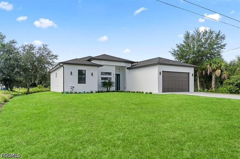 3 bedroom SingleFamilyResidence at 442 Redwing St SW, Lehigh Acres, Lehigh Acres — photo 4