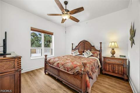 4182 Bay Beach Ln 722, Fort Myers Beach FL - photo 9 of 37