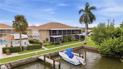 330 Kon Tiki Dr D6, Naples FL - photo 21 of 28
