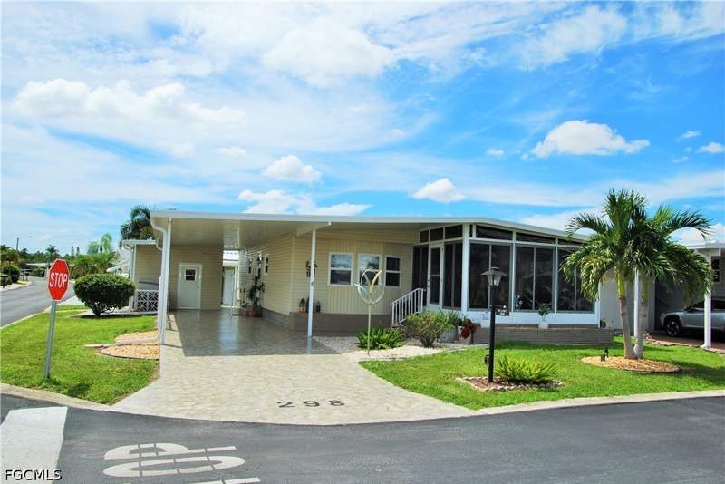 2 bedroom ManufacturedHome at 298 Boros Dr, Six Lakes Country Club, North Fort Myers — photo 2