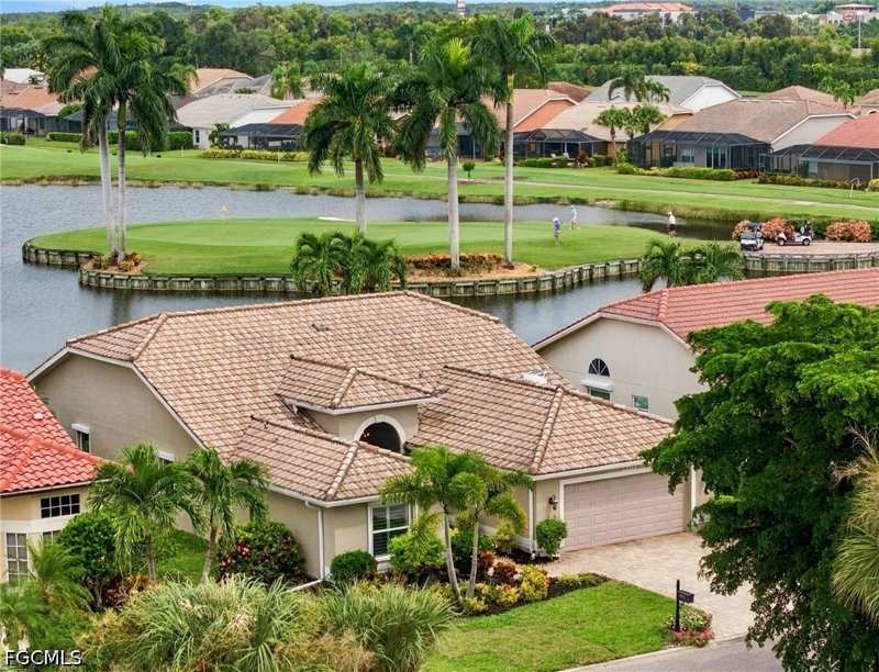 3 bedroom SingleFamilyResidence at 9351 White Hickory Ln, Olde Hickory Golf & Country Club, Fort Myers — photo 1