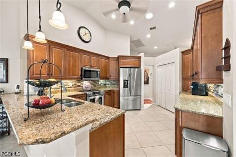 9351 White Hickory Ln, Fort Myers FL - photo 10 of 38