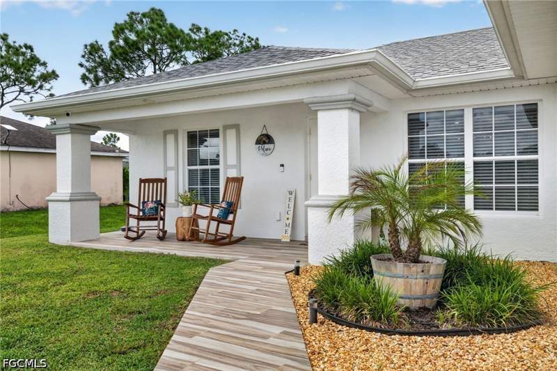 3 bedroom SingleFamilyResidence at 1042 Harwood Ave S, Lehigh Acres, Lehigh Acres — photo 2