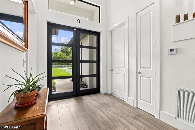 5 bedroom SingleFamilyResidence at 4875 Teak Wood Dr, Logan Woods, Naples — photo 4