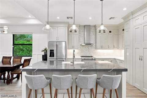 4875 Teak Wood Dr, Naples FL - photo 8 of 43