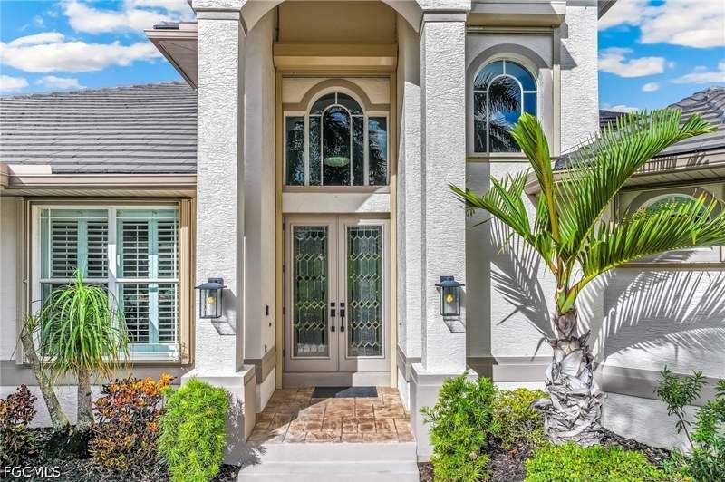 3 bedroom SingleFamilyResidence at 15830 Catalpa Cove Dr, Catalpa Cove, Fort Myers — photo 2
