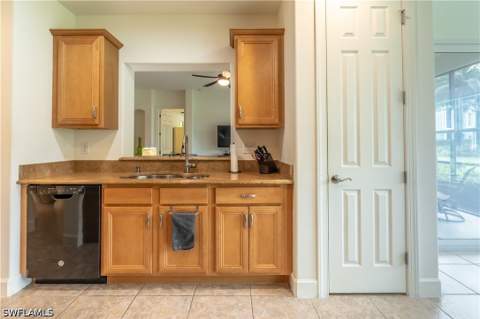 8070 Players Cove Dr 102, Naples FL - photo 7 of 40