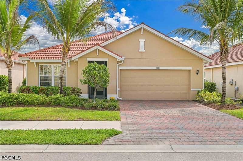 3 bedroom SingleFamilyResidence at 3275 Birchin Ln, Lindsford, Fort Myers — photo 1