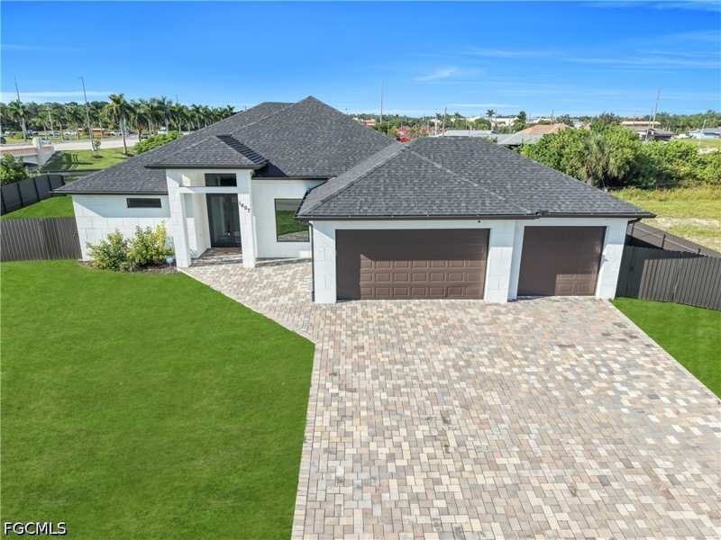 3 bedroom SingleFamilyResidence at 1607 NE 23rd St, Cape Coral, Cape Coral — photo 1