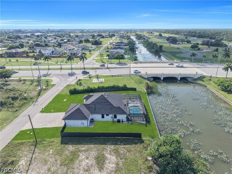 3 bedroom SingleFamilyResidence at 1607 NE 23rd St, Cape Coral, Cape Coral — photo 2