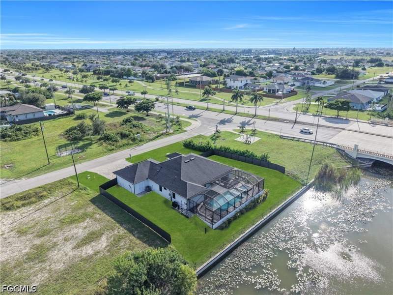 3 bedroom SingleFamilyResidence at 1607 NE 23rd St, Cape Coral, Cape Coral — photo 3