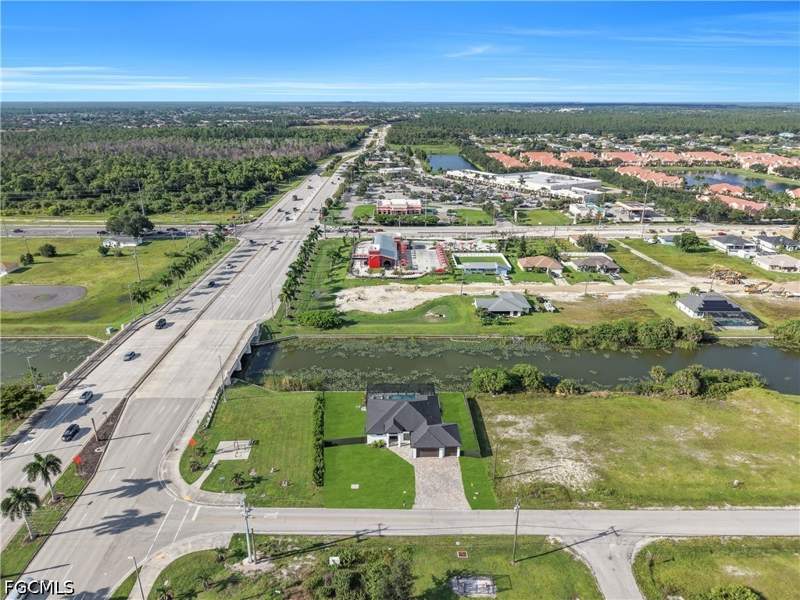 3 bedroom SingleFamilyResidence at 1607 NE 23rd St, Cape Coral, Cape Coral — photo 5