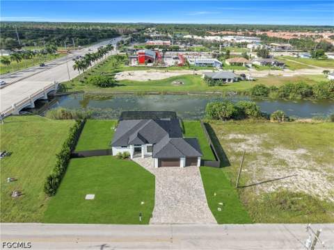 1607 NE 23rd St, Cape Coral FL - photo 6 of 32
