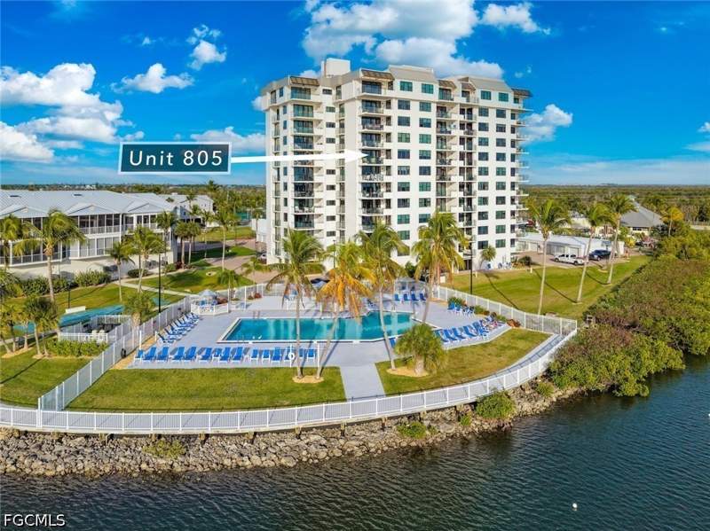 2 bedroom Condominium at 18120 San Carlos Blvd 805, Boardwalk Caper, Fort Myers Beach — photo 2