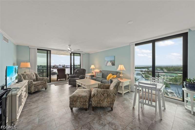 2 bedroom Condominium at 18120 San Carlos Blvd 805, Boardwalk Caper, Fort Myers Beach — photo 3