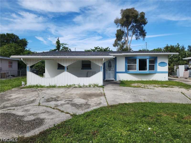 3 bedroom SingleFamilyResidence at 3222 Royal Palm Ave, Chula Vista, Fort Myers — photo 1