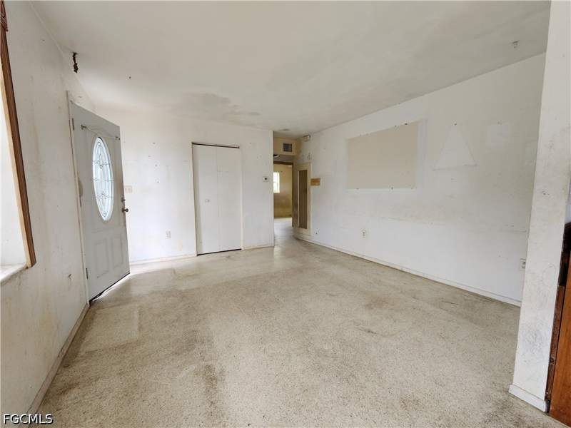 3 bedroom SingleFamilyResidence at 3222 Royal Palm Ave, Chula Vista, Fort Myers — photo 4