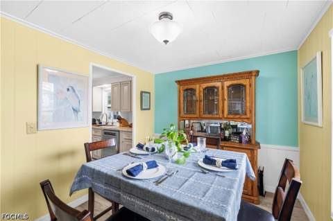 506 Blossom Ct, North Fort Myers FL - photo 13 of 35