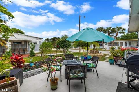 506 Blossom Ct, North Fort Myers FL - photo 22 of 35