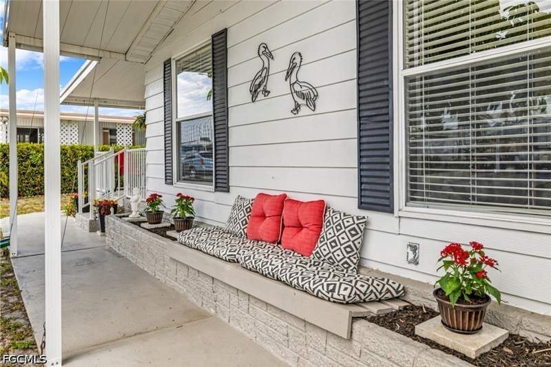 2 bedroom ManufacturedHome at 506 Blossom Ct, Forest Park Mobile Home, North Fort Myers — photo 4