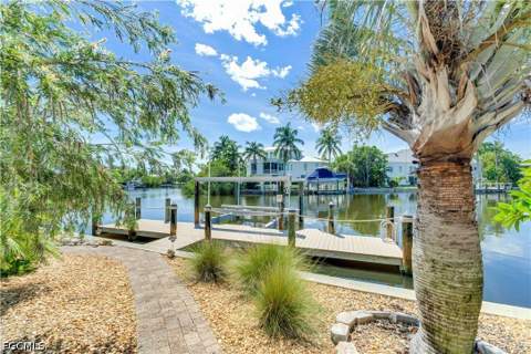 1503 Angel Dr, Sanibel FL - photo 6 of 50