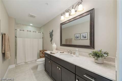 15197 Butler Lake Dr 102, Naples FL - photo 18 of 39
