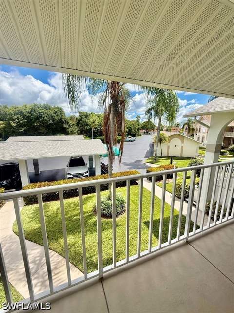 281 Gabriel Cir 6, Naples FL - photo 6 of 18