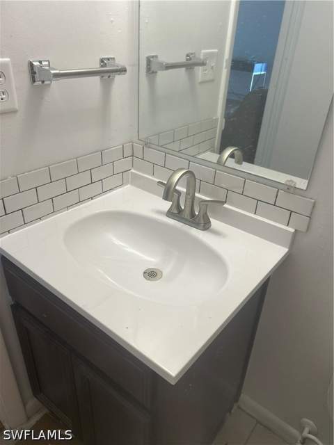 3326 New South Province Blvd 3, Fort Myers FL - photo 8 of 24