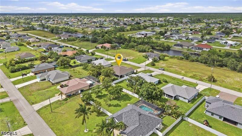 3 bedroom SingleFamilyResidence at 1702 NW 26th St, Cape Coral, Cape Coral — photo 2