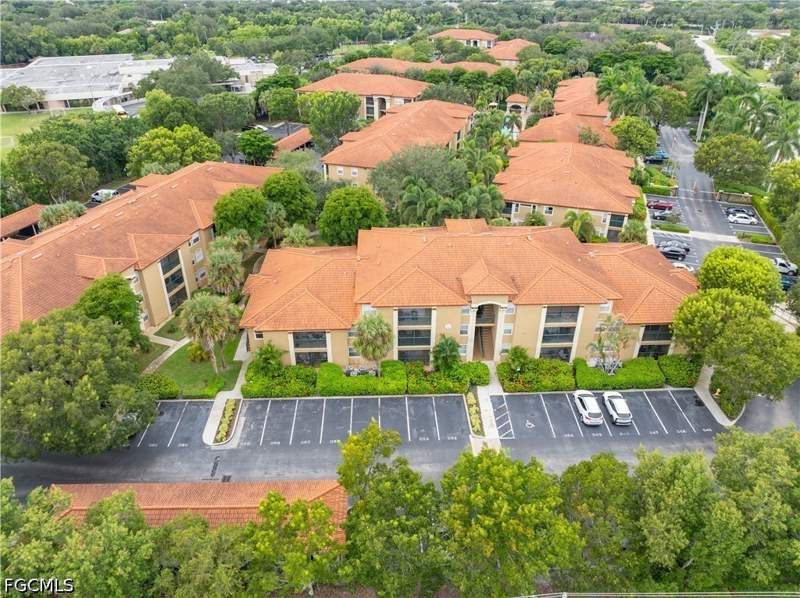 2 bedroom Condominium at 8930 Colonnades Ct E 616, San Mirage, Bonita Springs — photo 2
