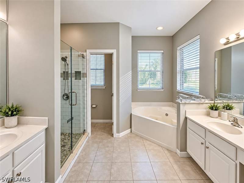 3 bedroom SingleFamilyResidence at 74 Burnt Pine Dr, Pebblebrooke Lakes, Naples — photo 3